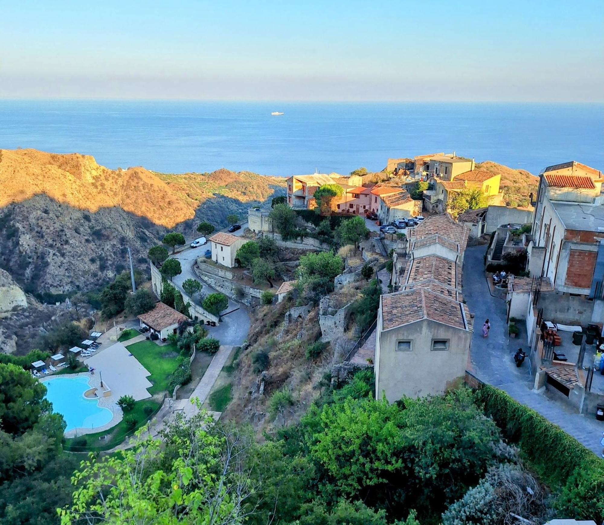 A Casa Da Nonna Brasa Holiday Home Savoca Εξωτερικό φωτογραφία